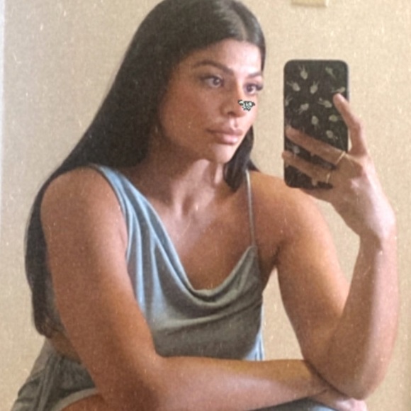 MEET YOUR SELLER 🌞🌙 - Picture 1 of 8